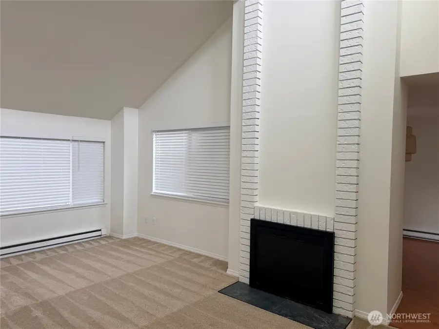 725 141st Place Ne, Bellevue, WA 98007 - #2