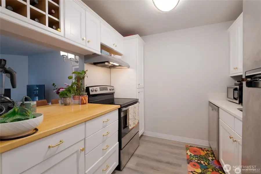 3430 I Street Ne #J101, Auburn, WA 98002 - #3