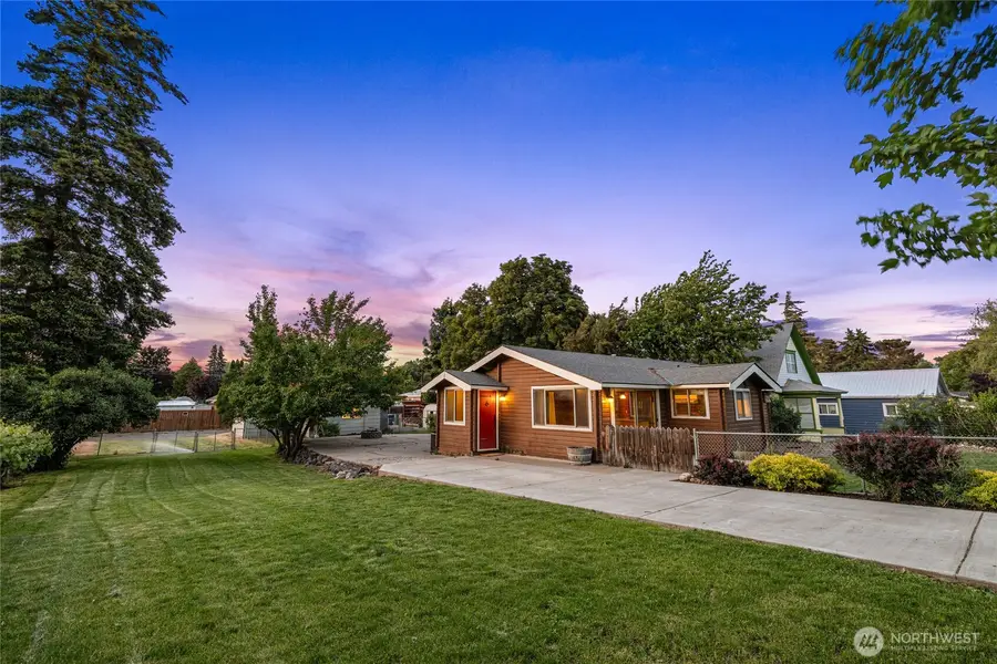 407 W 11th Avenue, Ellensburg, WA 98926 - #3