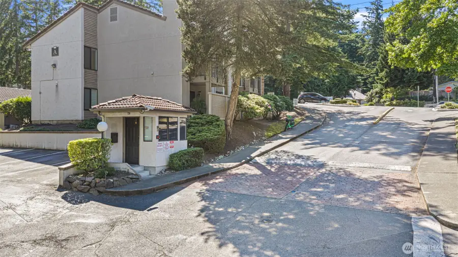 10508 NE 32nd Place #G102, Bellevue, WA 98004 - #3