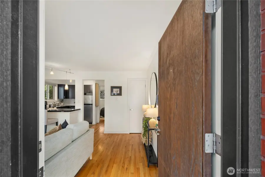 7106 California Avenue Sw #101, Seattle, WA 98136 - #3