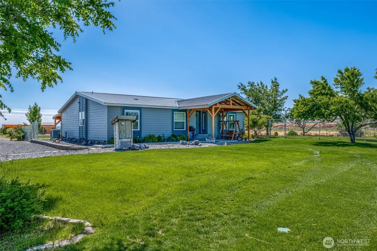 4035 Rd Q Sw, Quincy, WA 98848 - #1