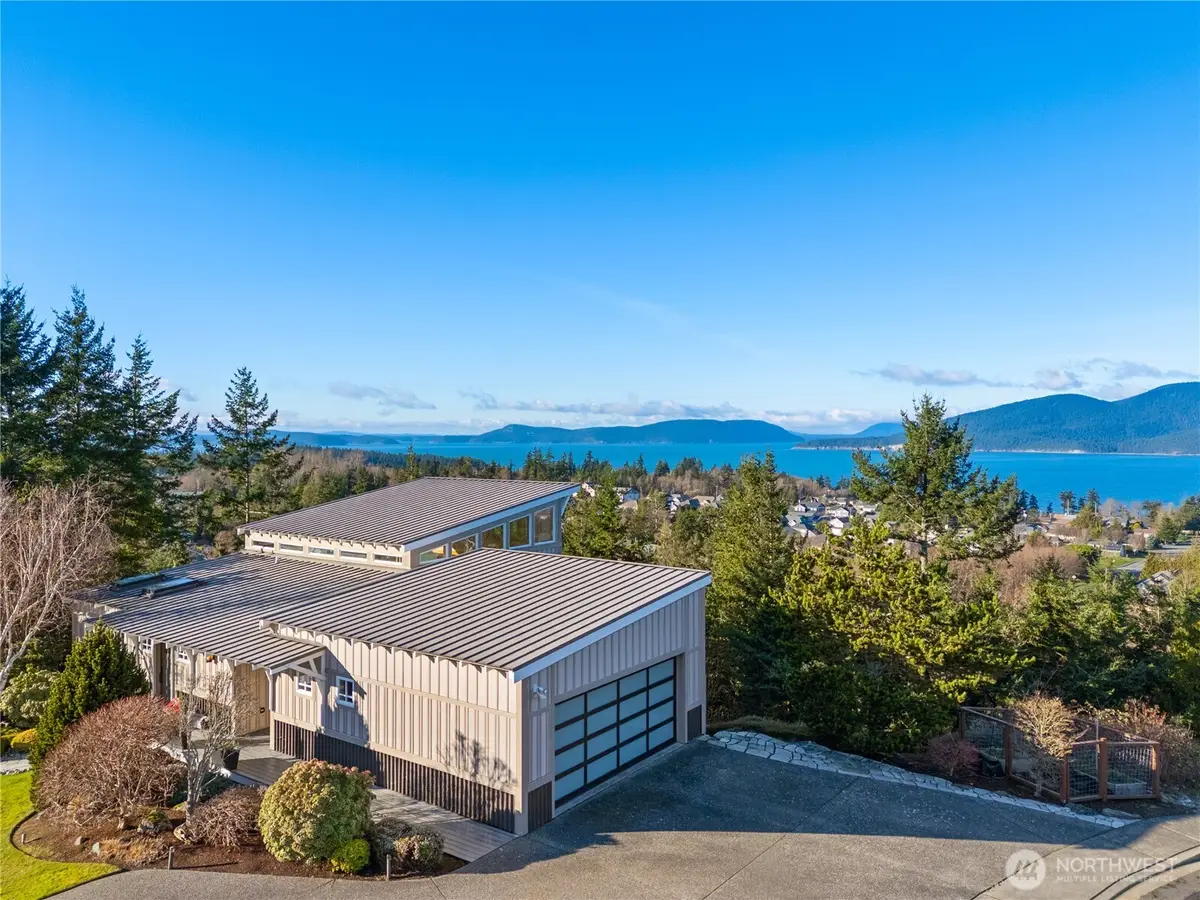 2020 Kansas Avenue, Anacortes, WA 98221 - #1