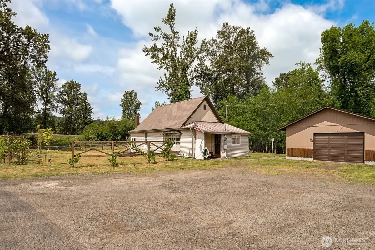 8512 Driftwood Lane, Castle Rock, WA 98611 - #1