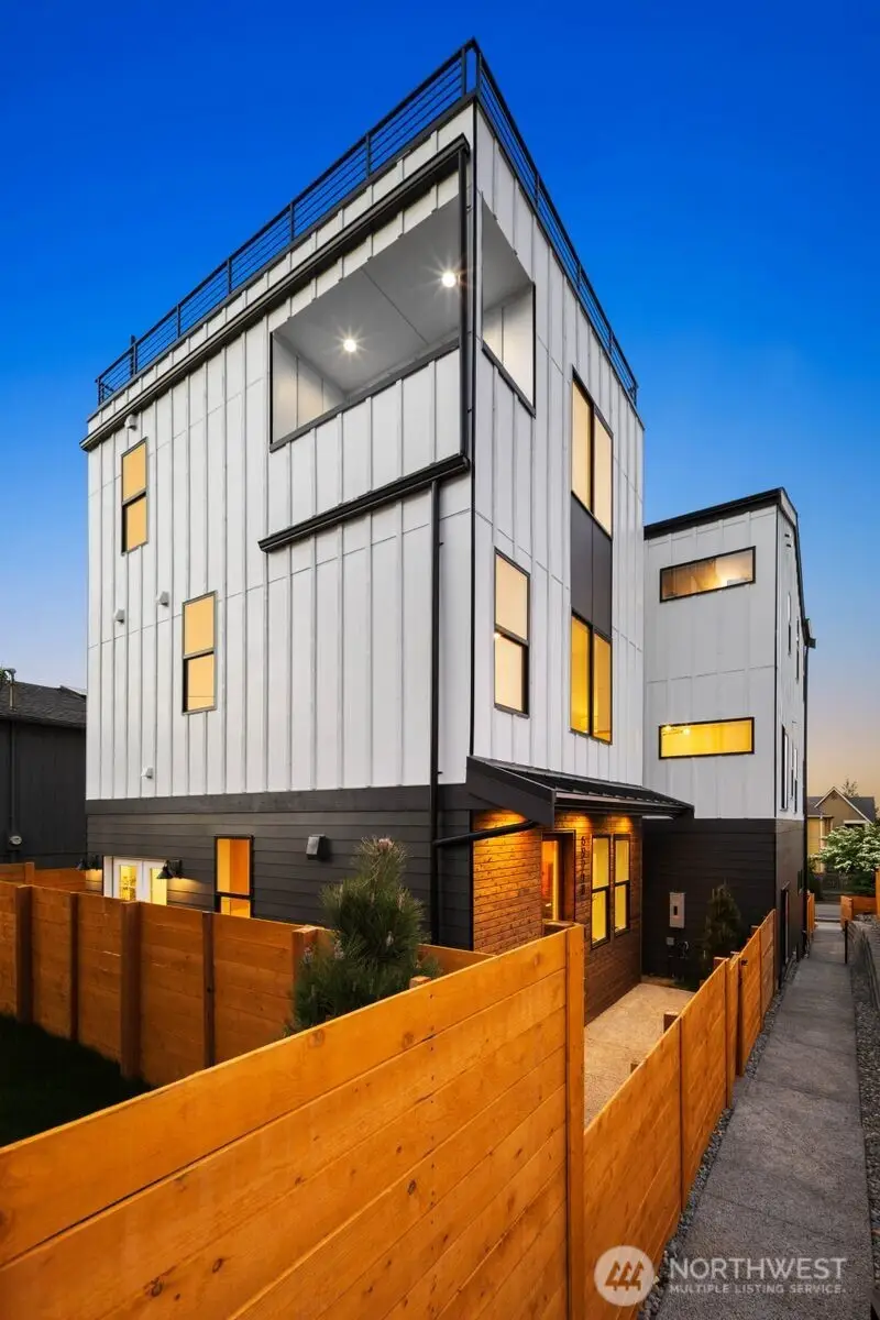 5921 32nd Avenue Sw #B, Seattle, WA 98126 - #2