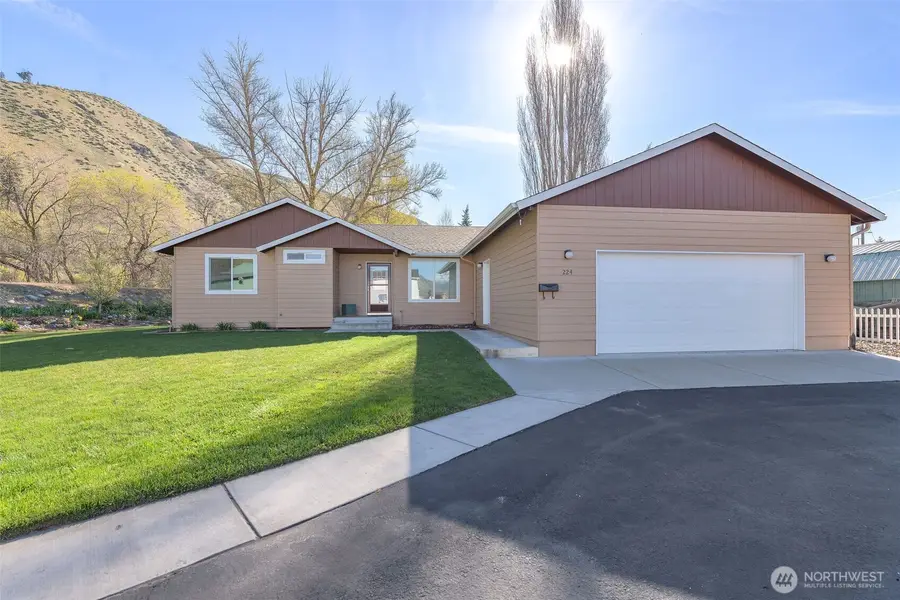 224 Vine Street, Cashmere, WA 98815 - #2