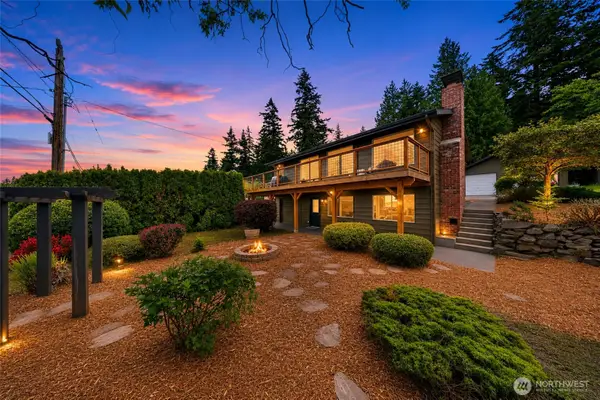2536 Island View Lane, Lummi Island, WA 98262