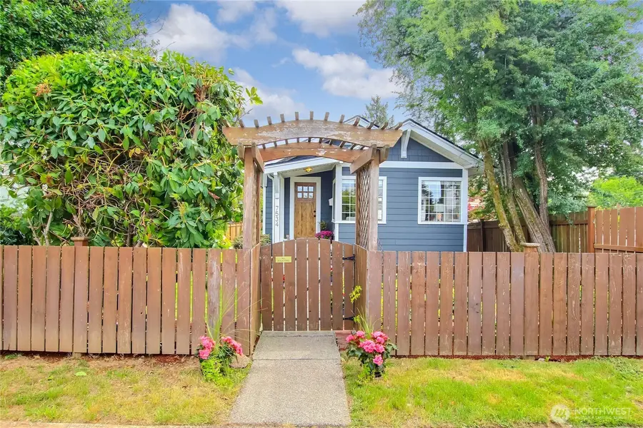 7534 12th Avenue Sw, Seattle, WA 98106 - #2