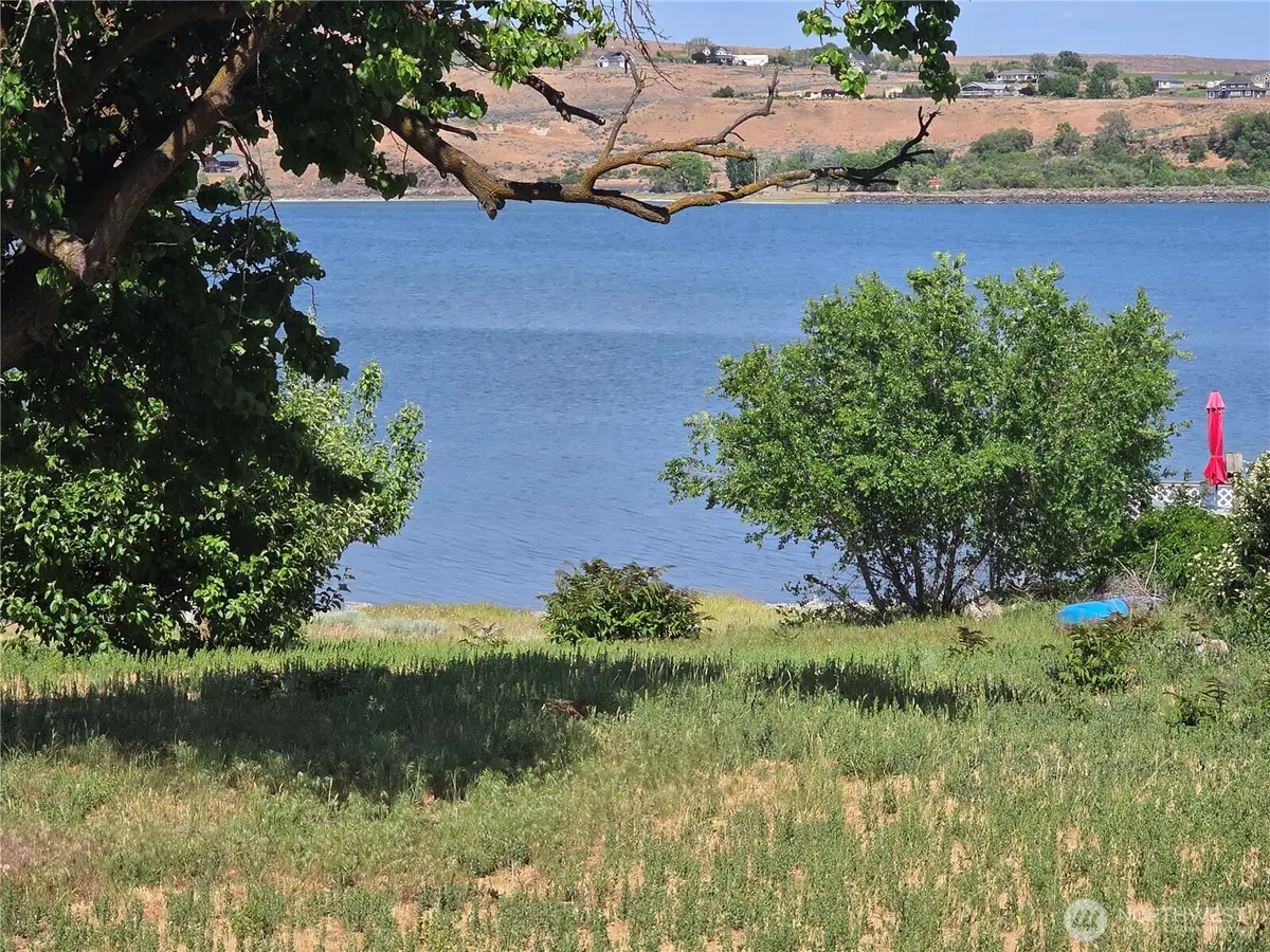 318 Lakeshore Drive, Soap Lake, WA 98851 - #1