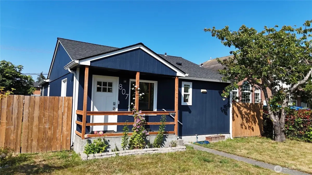 807 Georgiana St, Port Angeles, WA 98362 - #1