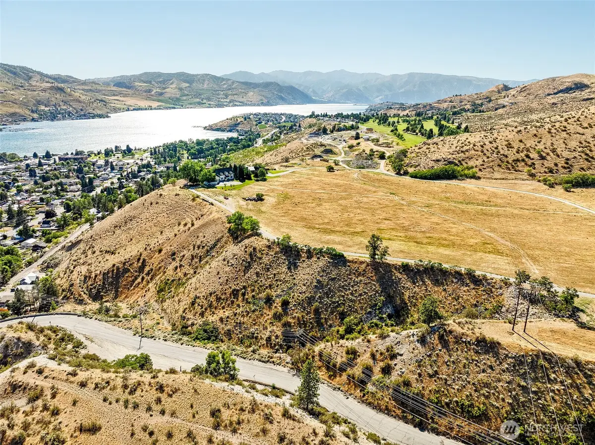 761 N Bradley Street, Chelan, WA 98816 - #1