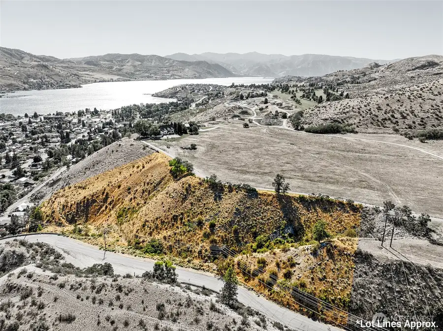 761 N Bradley Street, Chelan, WA 98816 - #2