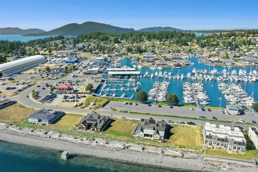 2215 Skyline Way, Anacortes, WA 88221 - #3
