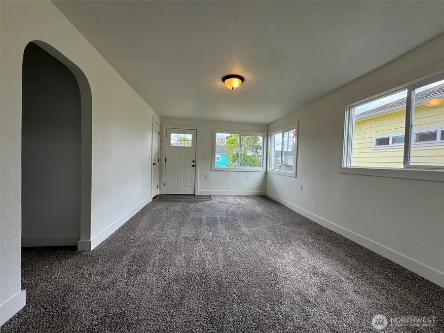 289 28th Avenue, Longview, WA 98632 - #2
