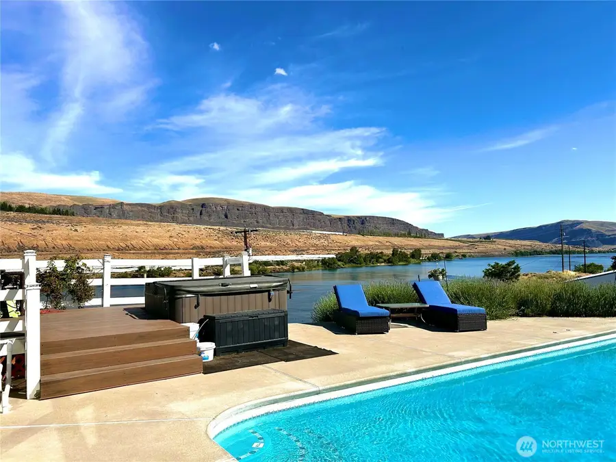 7667 Tarpiscan Road, Malaga, WA 98828 - #3