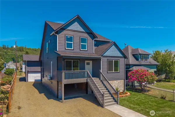 2511 Bay Avenue, Hoquiam, WA 98550