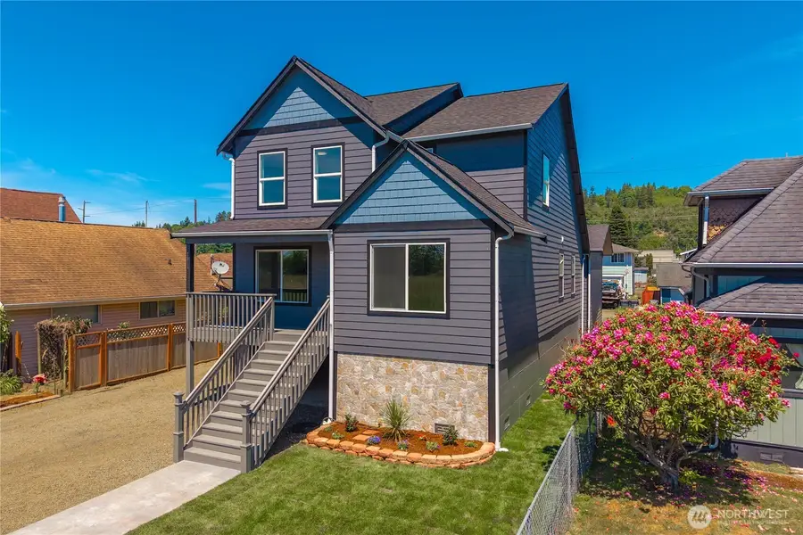 2511 Bay Avenue, Hoquiam, WA 98550 - #2