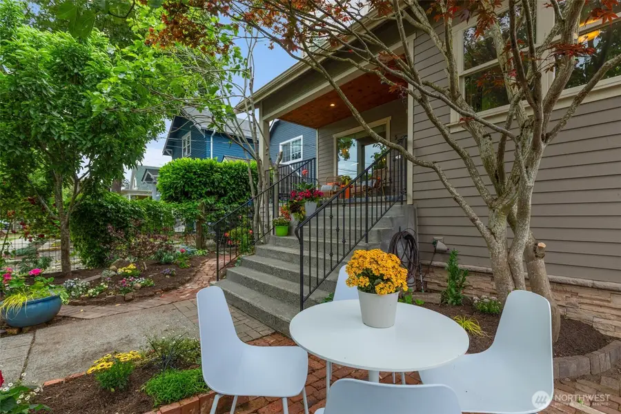 525 27th Avenue, Seattle, WA 98122 - #2