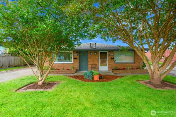 827 N 1st Street, Renton, WA 98057