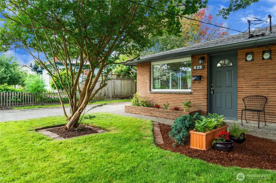 827 N 1st Street, Renton, WA 98057 - #2
