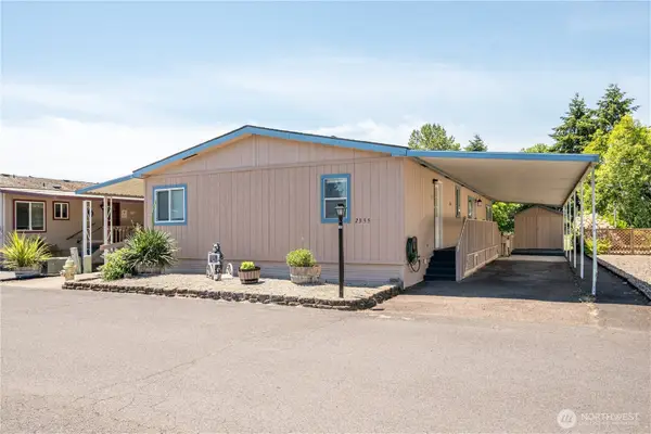 2355 Sparrow Loop #169, Kelso, WA 98626