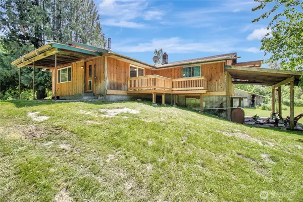 30720 Sauk Prairie Road, Darrington, WA 98241