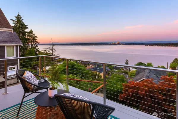1126 33rd Avenue S, Seattle, WA 98144