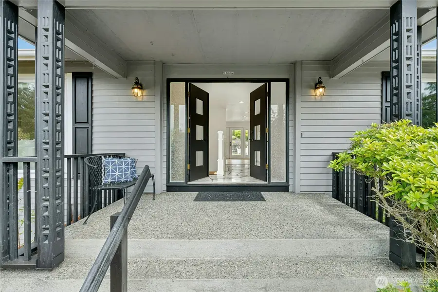 1310 121st Avenue Se, Bellevue, WA 98005 - #2