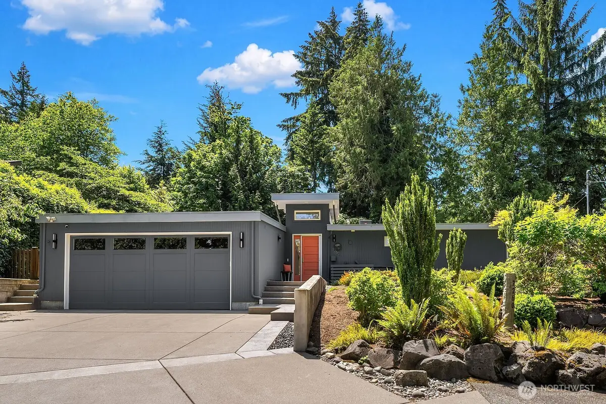 7260 W Mercer Way, Mercer Island, WA 98040 - #1