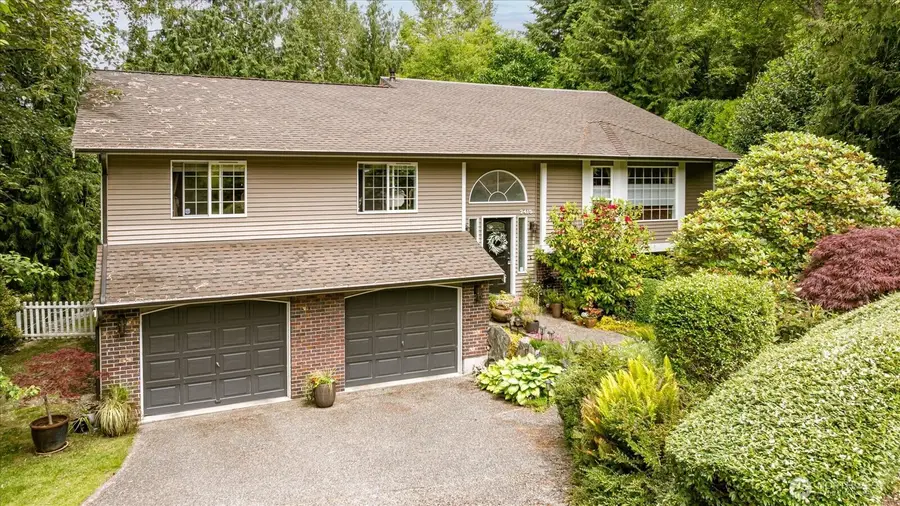 2415 E Cedar Hills Drive, Mount Vernon, WA 98274 - #2