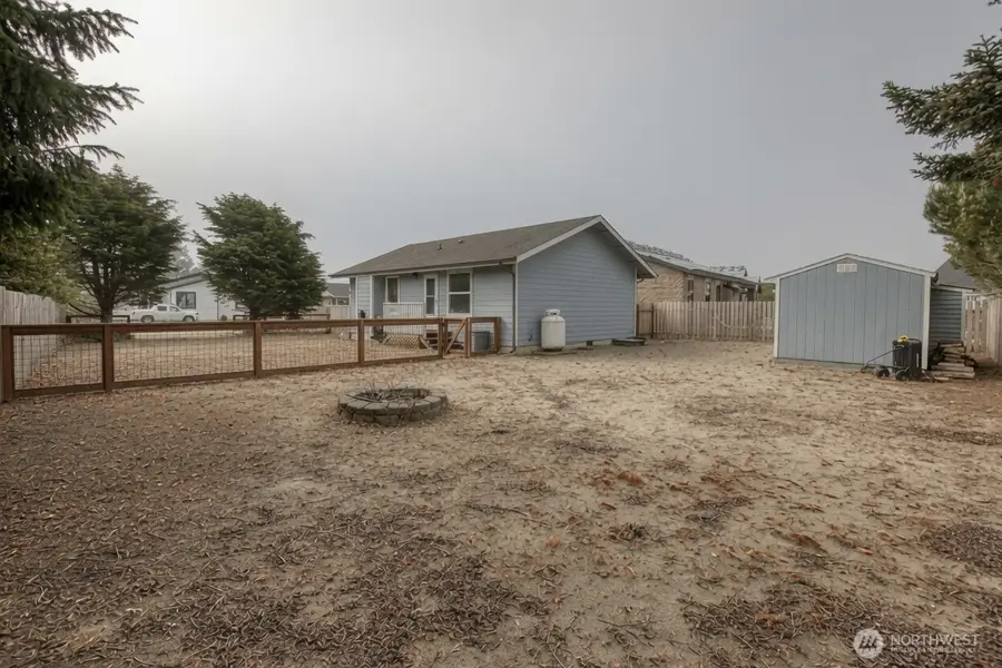 414 Salina Cruz Avenue Sw, Ocean Shores, WA 98569 - #3