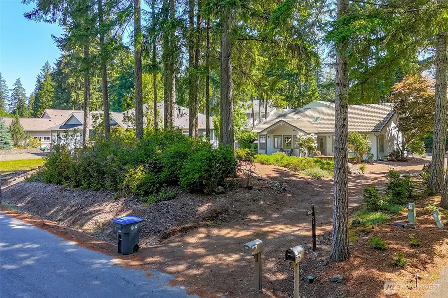 91 E Lake Forest Drive, Allyn, WA 98524 - #2