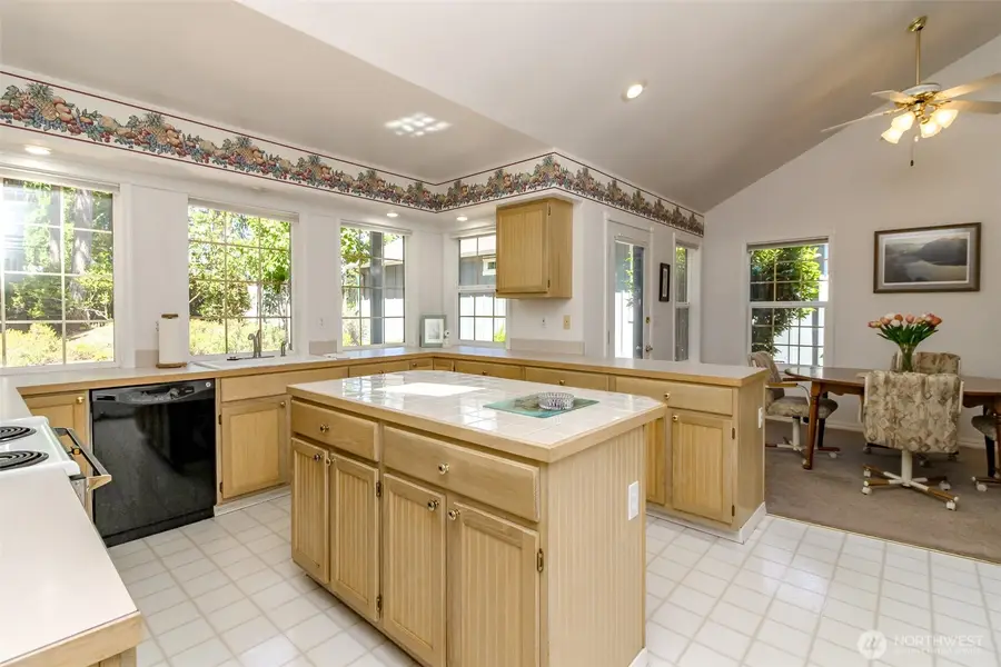 91 E Lake Forest Drive, Allyn, WA 98524 - #3