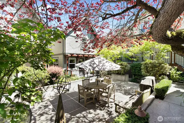 6318 5th Avenue Ne #C, Seattle, WA 98115