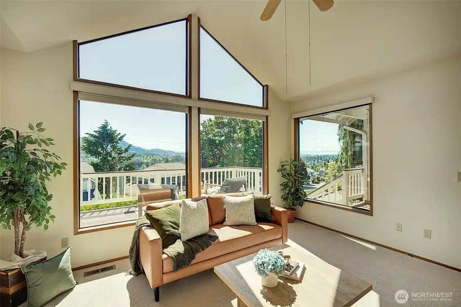 8211 128th Avenue Se, Newcastle, WA 98056 - #2