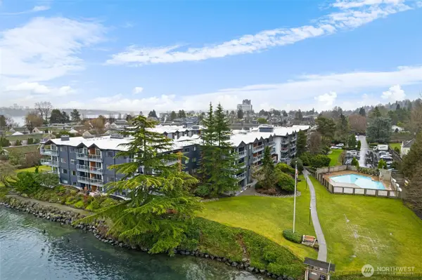 2500 Canterbury Lane E #204, Seattle, WA 98112