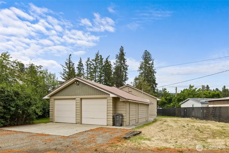 327 Lincoln Street, Cle Elum, WA 98922 - #2