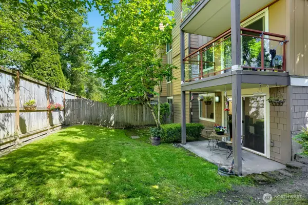 8240 126th Avenue Ne #A101, Kirkland, WA 98033
