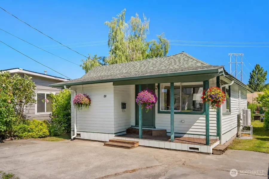 811 W Hazel Street, Mount Vernon, WA 98273 - #2