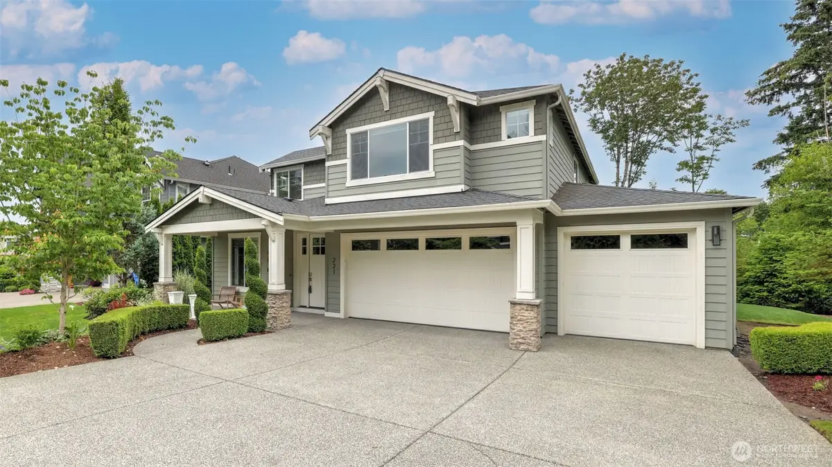 221 Shadow Avenue Ne, Renton, WA 98059 - #1