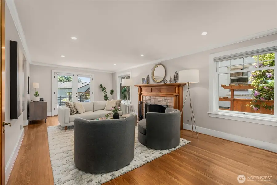 2406 Bigelow Avenue N, Seattle, WA 98109 - #3