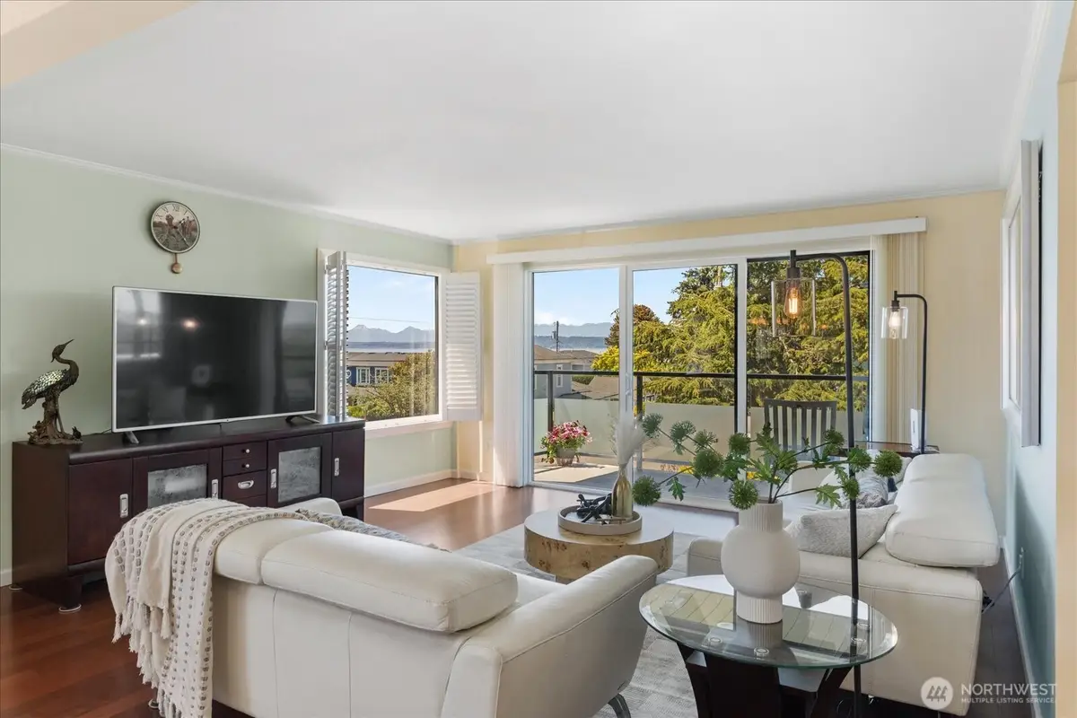 300 2nd Avenue N #2H, Edmonds, WA 98020 - #1