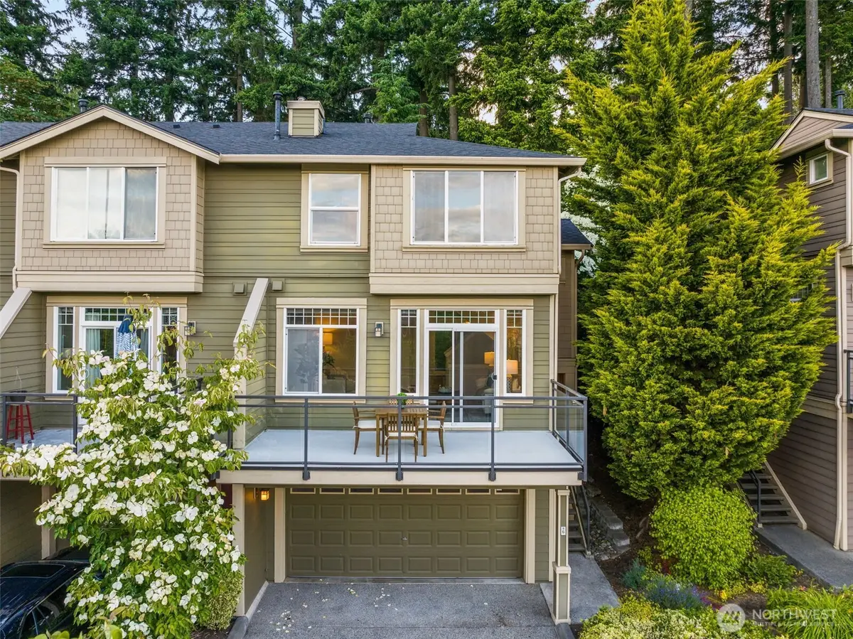 23300 SE Black Nugget Road #E6, Issaquah, WA 98029 - #1