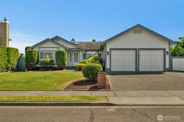 3050 Chelsea Lane, Enumclaw, WA 98022