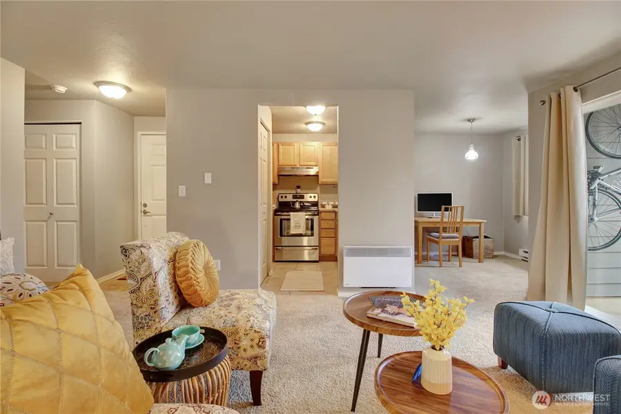 1126 N 198th Street #B-302, Shoreline, WA 98133 - #3
