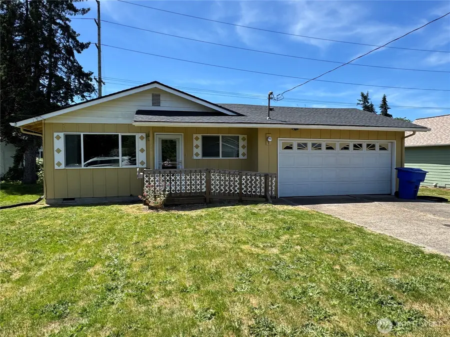 1503 N 2nd Avenue, Kelso, WA 98626 - #2