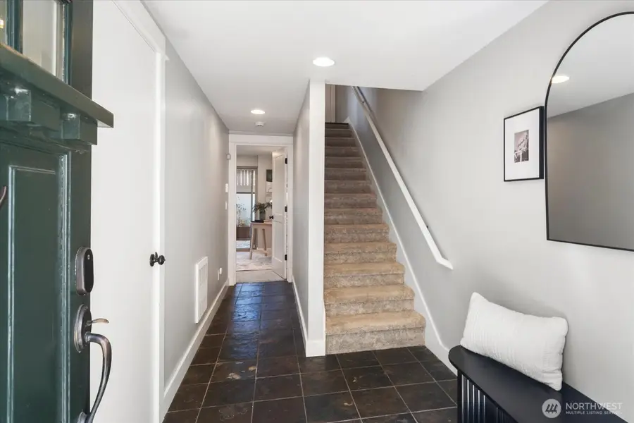 4429 41st Avenue Sw #B, Seattle, WA 98116 - #3