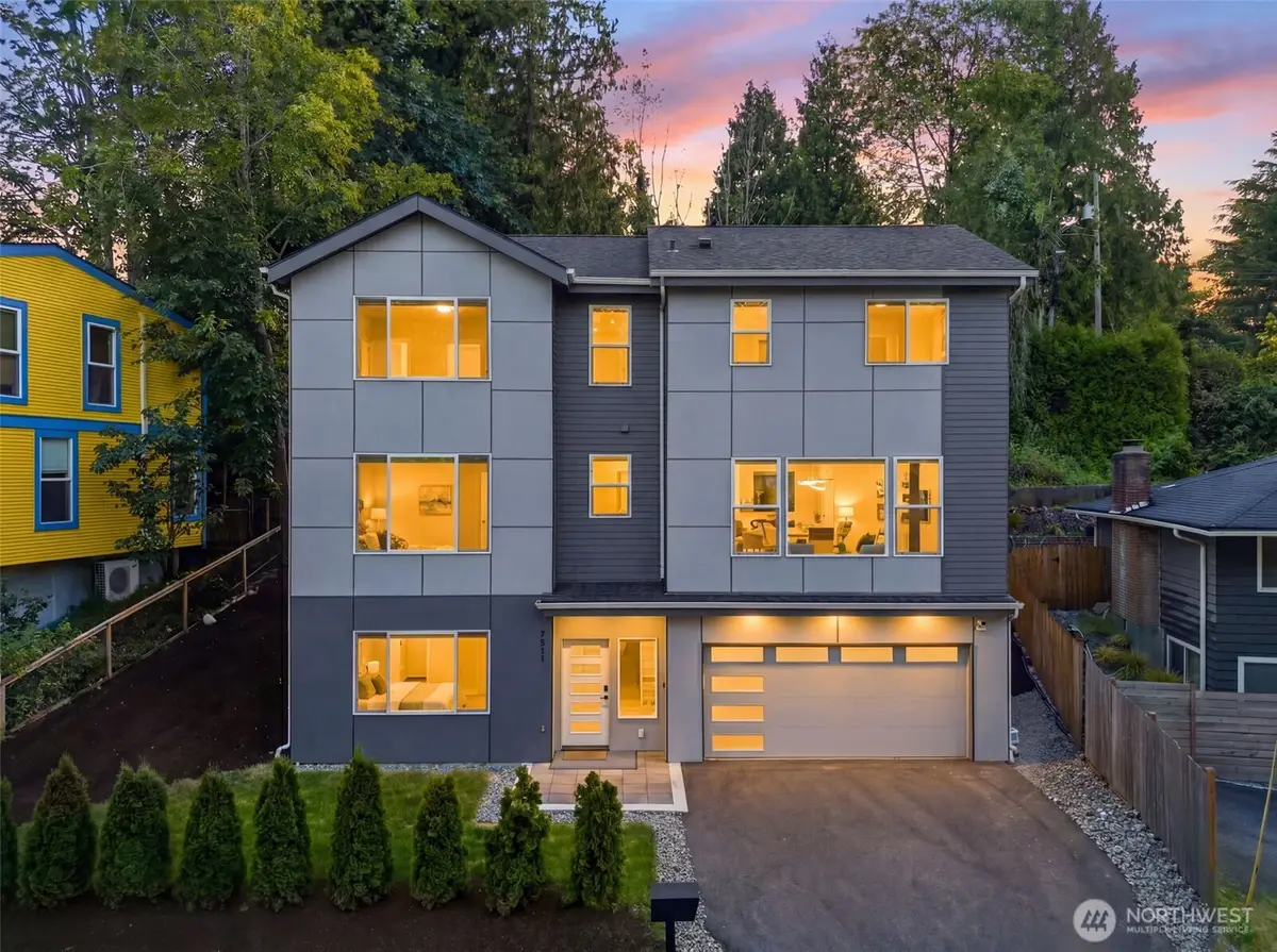 7511 Dumar Way Sw, Seattle, WA 98106 - #1