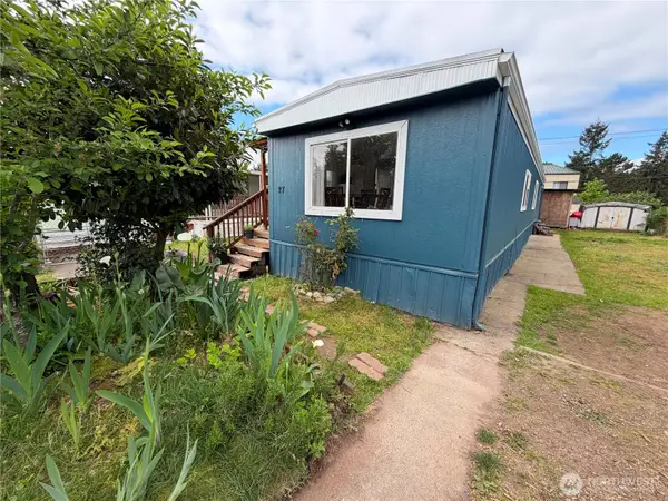 24500 Russell Road #27, Kent, WA 98032