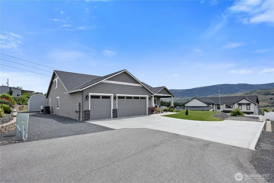 821 S Mary Avenue, East Wenatchee, WA 98802 - #2